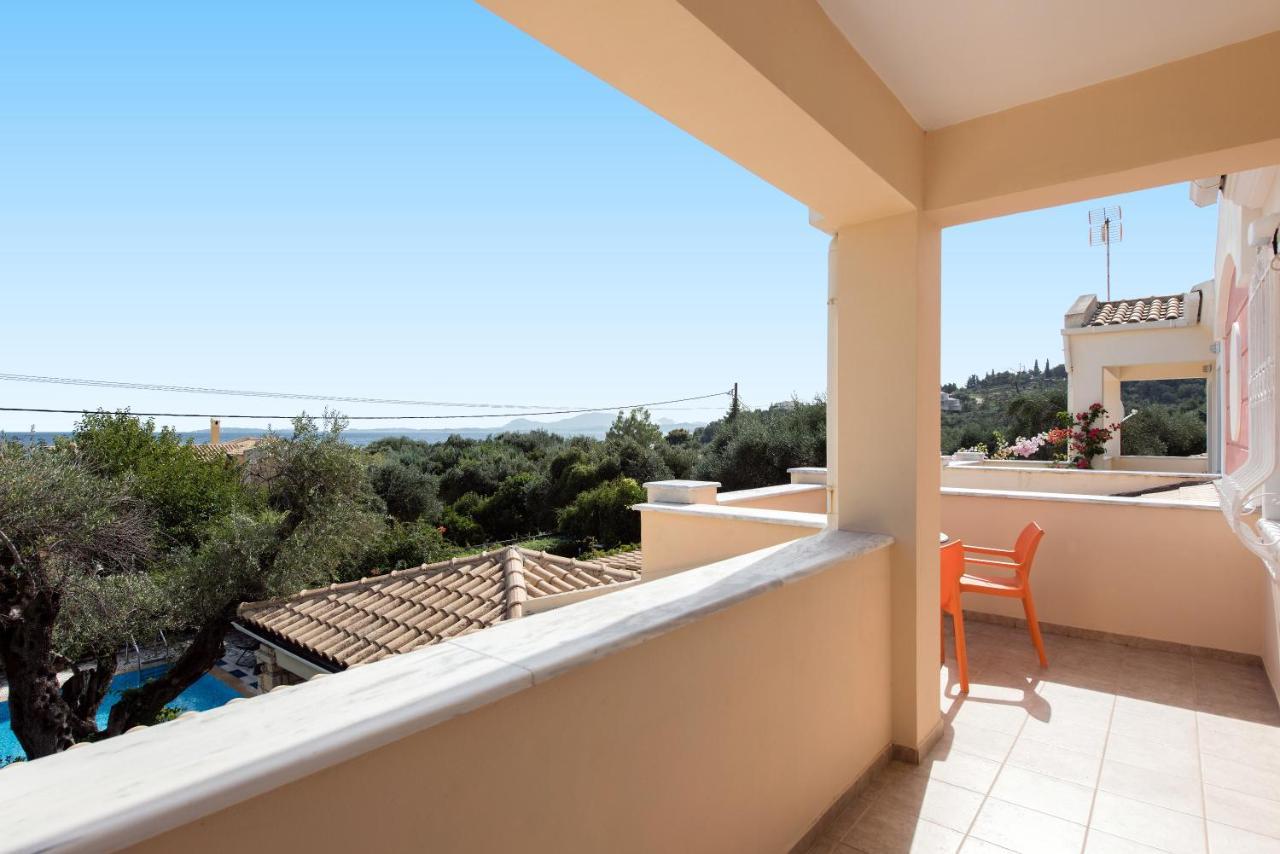 Pyrgi  Villa Palmier מראה חיצוני תמונה