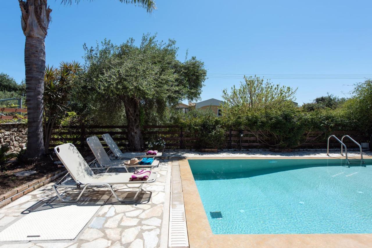 Pyrgi  Villa Palmier מראה חיצוני תמונה